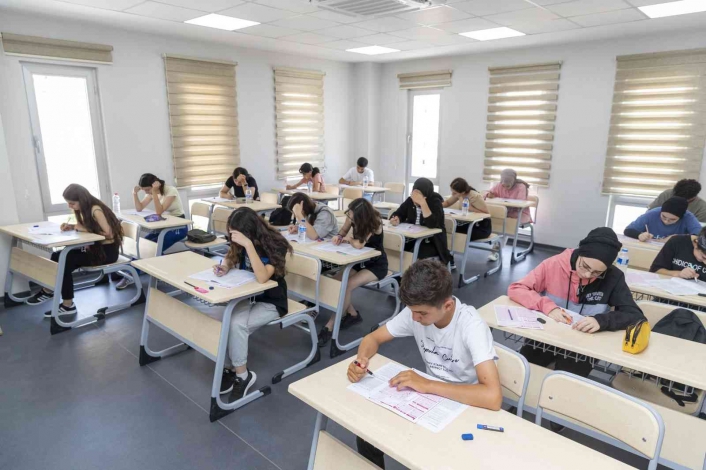 Mersin´de öğrenim yardımı başvuruları başlıyor